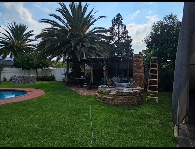 4 BEDROOM HOUSE TO LET IN VAALPARK